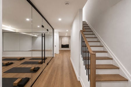 32 Modern minimalist hallway with mirrored studio