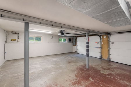 35 34 Middletown Rd. Montvale garage interior