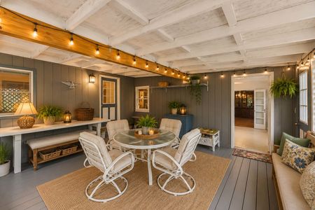 39. 135 Skyline Lakes Dr. Cozy farmhouse porch with natural light