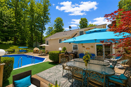 5 Sunny day in chester at 224 US-206 Chester NJ Proper