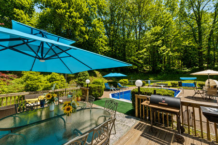 6 bbq at 224 US-206 Chester NJ Proper