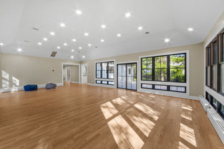 547 Highland Ave Ridgewood New Jersey Proper great room