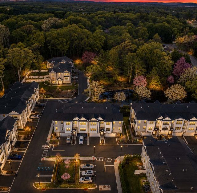 Lakeshore Estates townhouse community