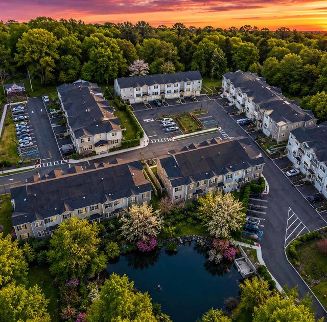 Lakeshore Estates townhouse complex