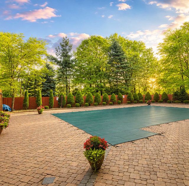 Oak Trail Pool