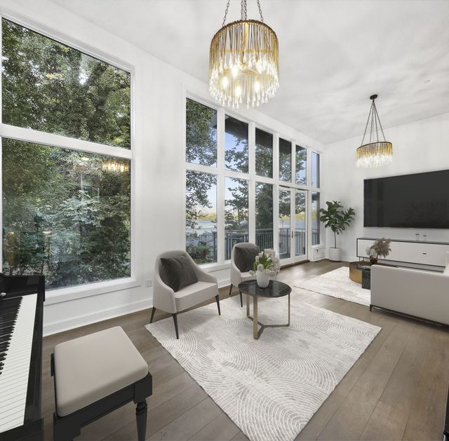 Vela living rm