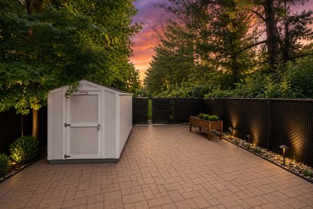 11. 5 Gates Pl. Cozy backyard at sunset glow