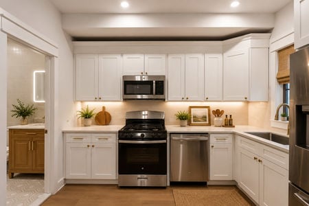 11. 69 E Clinton #A Cozy and modern farmhouse kitchen scene