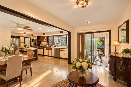 12. 933 River Rd. Bright and cozy open-plan home