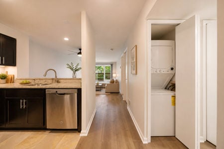 15. 303B Nelson Modern condo with natural light