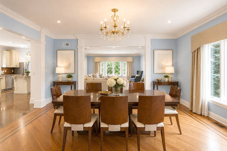 21. 335 Riverdale Elegant open-plan dining room interior