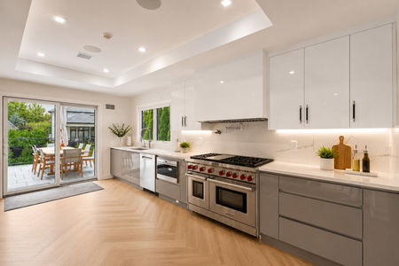 25. 35 Jane Modern minimalist kitchen with outdoor view