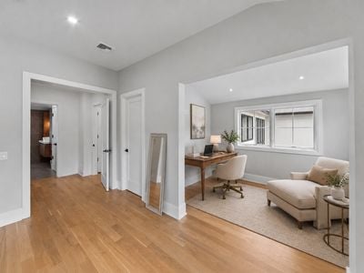 29. 14 Allison Drive - Modern, Bright Living Space