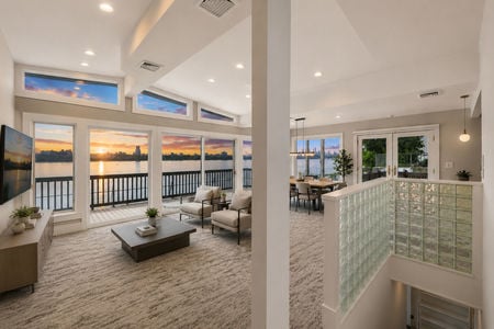 29. 35 Shore Modern waterfront living with sunset view