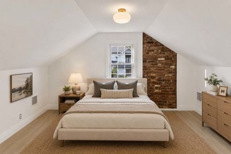 29 bedroom 4 32 Brook St in Closter New Jersey Proper