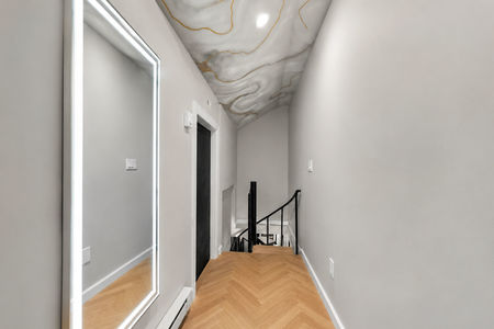 32. 5 Gates Pl Minimalist hallway with modern accents