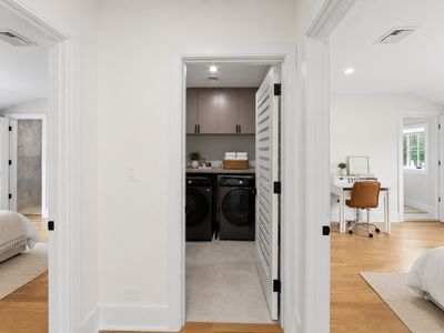 33. 14 Allison Drive - Minimalist Hallway with Modern Accents