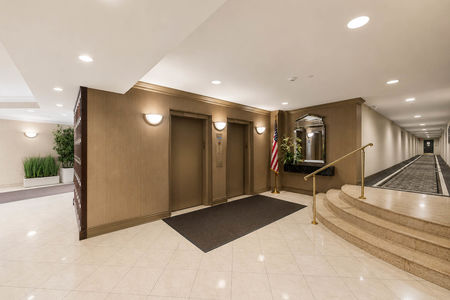 33. 2200 N Central Elegant corridor with modern design details