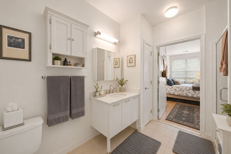 33. 26 Ave Port Imperial Modern bathroom with neutral accents