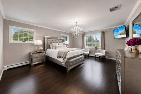 34. 5 Gates Pl. Modern elegance with light and luxury