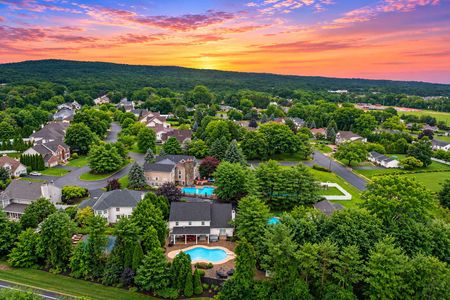 4. 5 Gate Pl. Aerial view of sunset suburban neighborhood