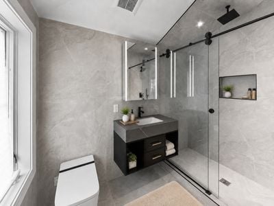 40. 14 Allison Drive - Modern, Elegant, Minimalist Bathroom