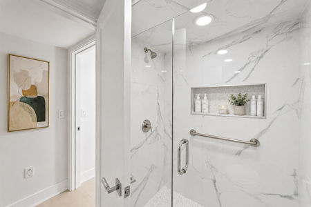 49. 35 Jane Modern minimalist spa bathroom design