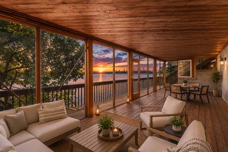5. 35 Shore Cozy lakeside sunset veranda retreat