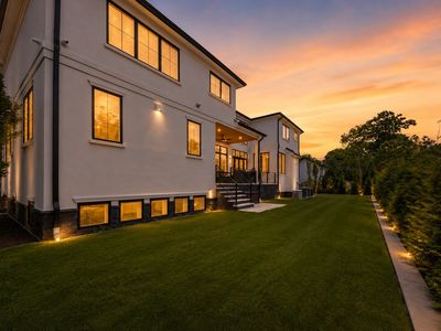 50. 14 Allison - Modern House at Sunset with Garden