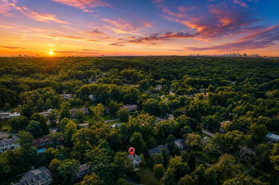 0.0 16 N Brae Sunset Over the Forested Suburbs 2