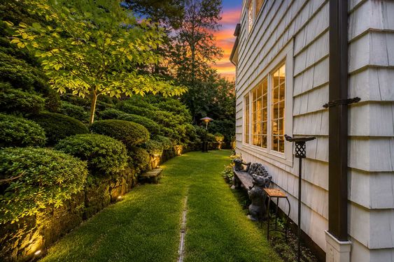0.11 16 N BRae Golden-Hour Garden Path Retreat
