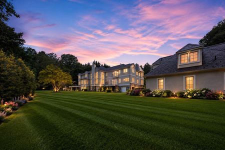 0.19 38 Bridle Way Saddle River NJ Twilight Estate with Lush Landscaping
