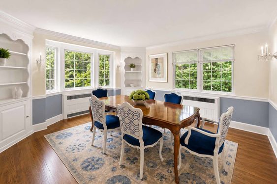 0.27 16 N Brae Elegant Blue-and-White Dining Room