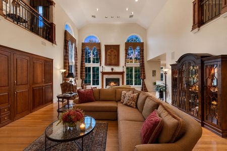 0.27 38 Bridle Way Saddle River NJ Proper Elegant Traditional Great Room at Dusk