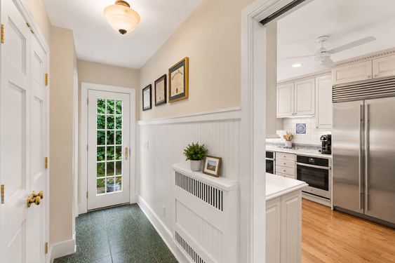 0.33 16 N Brae Bright Transitional Hallway and Kitchen