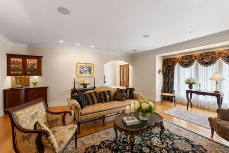0.36a 38 Bridle Way Saddle River NJ Elegant Traditional Living Room Retreat