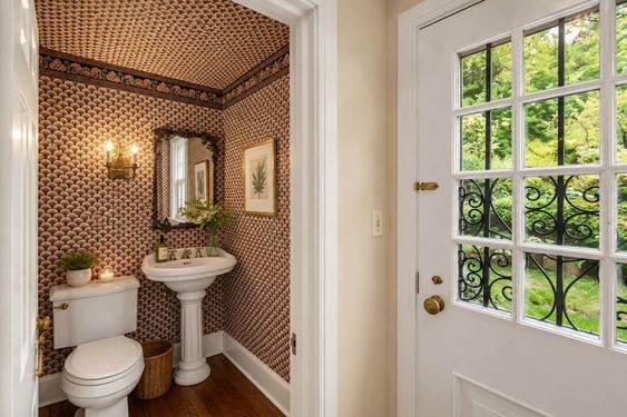 0.37 16 N Brae Vintage Garden-View Powder Room