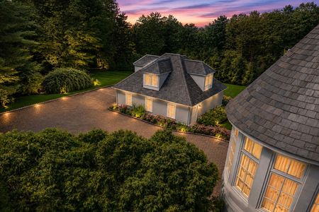 0.51 38 Bridle Way Saddle River NJ Twilight Cottage Estate from Above