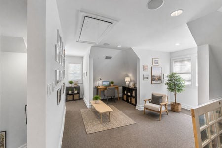 0.52 38 Bridle Way Saddle River NJ Bright Minimalist Attic Lounge and Workspace