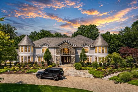 0.57 38 Bridle Way Saddle River NJ Front Yard Mansion