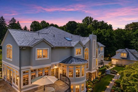 0.63 38 Bridle Way Saddle River NJ Mansion with amazing Property