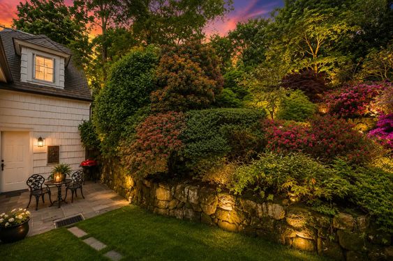 0.65 16 N Brae Golden Hour Garden Retreat