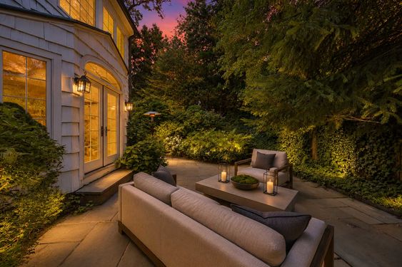 0.66 16 N Brae Golden Twilight Patio Retreat