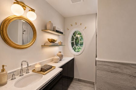 28. 108 Briarwood Gold Accent Bathroom