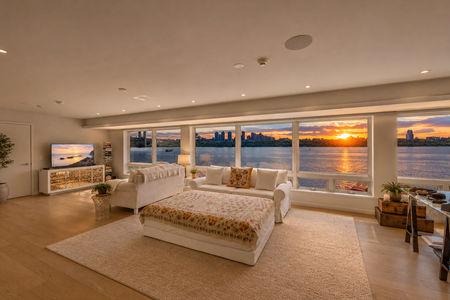 36. 23 Shore Luxe Sunset Studio Retreat