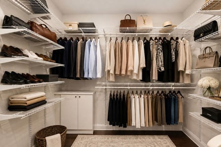 49. 108 Briarwood Clean Organized Closet