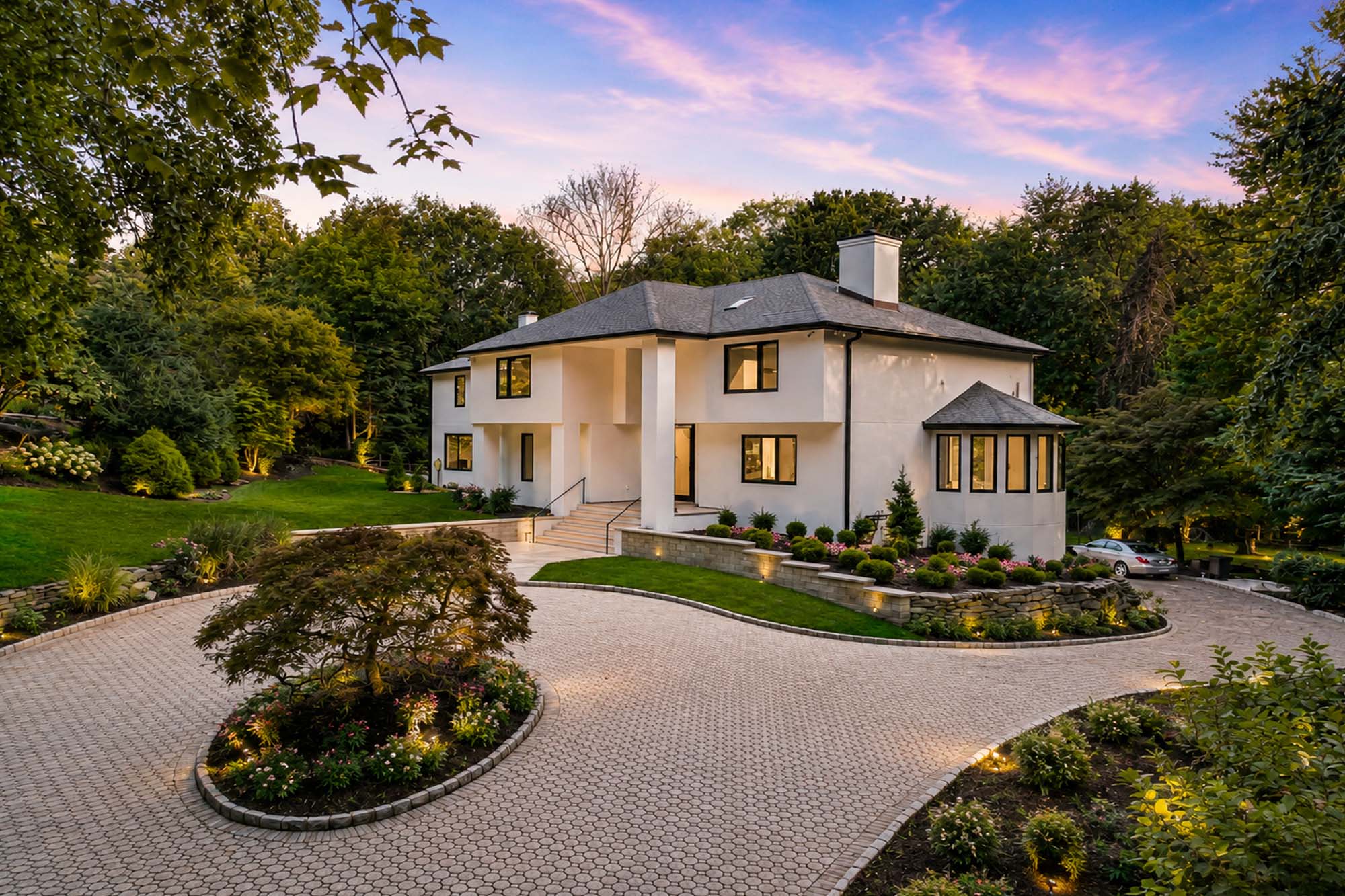 5. 1 Lambs Luxurious Twilight Home and Gardens