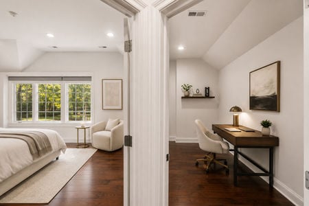 51. 108 Briarwood Bright Split-Level Bedroom and Home Office