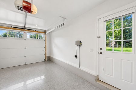 66. 108 Briariwood Garage