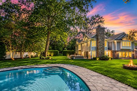 90. 108 Briarwood Pool